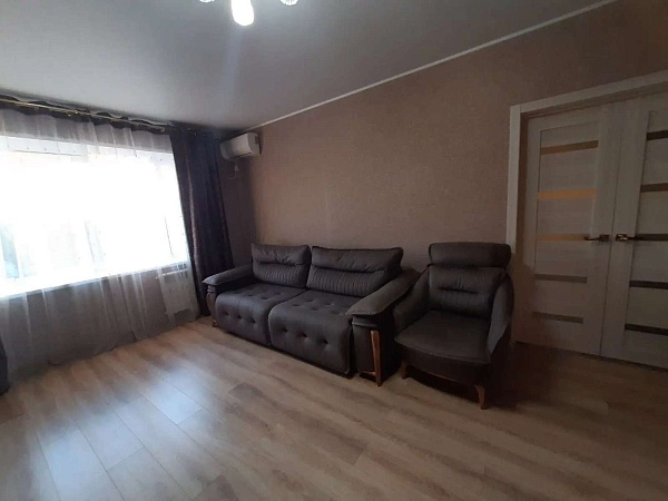 2-к квартира, 60 кв.м.