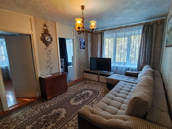 4-к квартира, 61 кв.м., 4й Микрорайон, 4-й мкр, 22